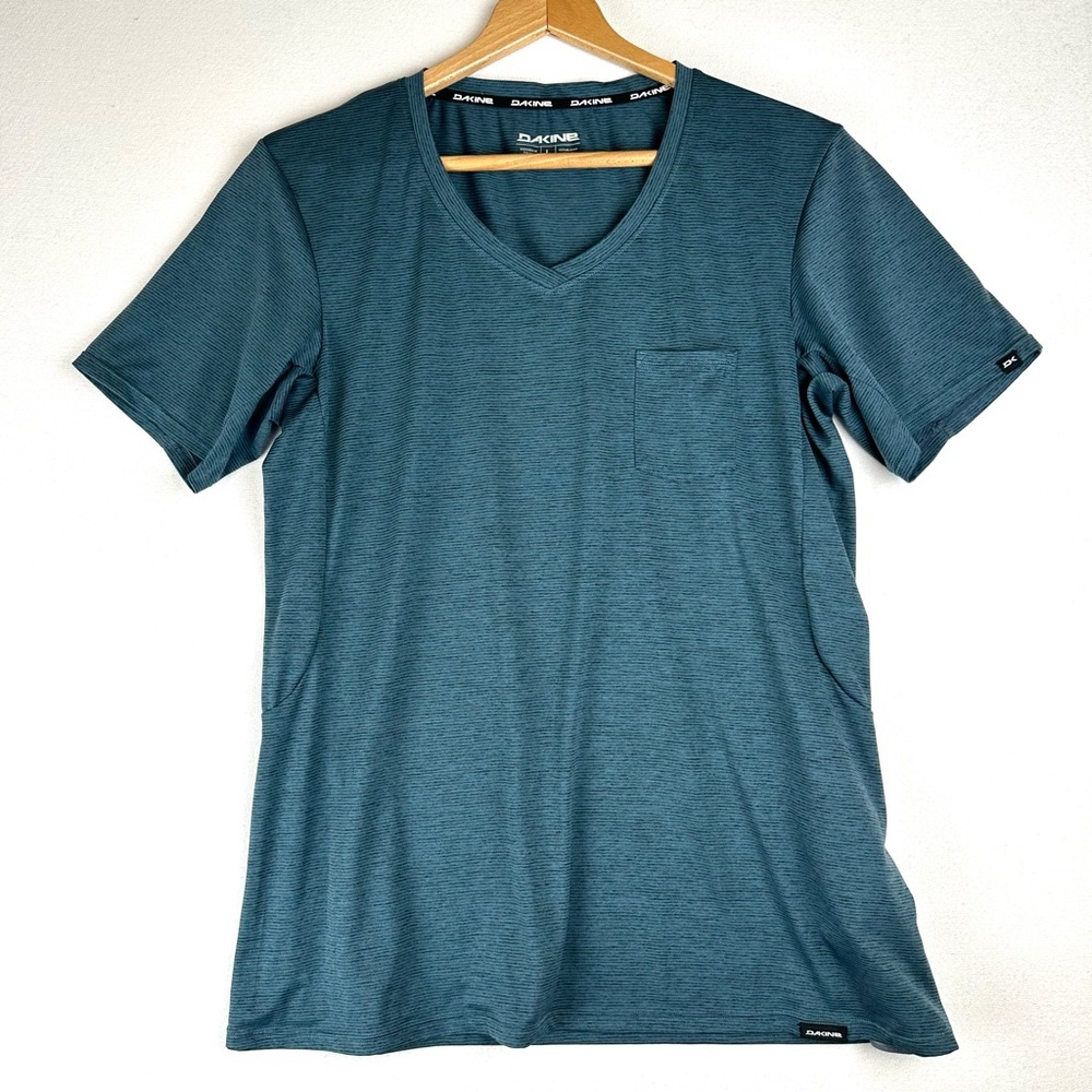 Dakine Roslyn Stripe Heathered Pocket T-Shirt Athleisure Activewear Outdoors